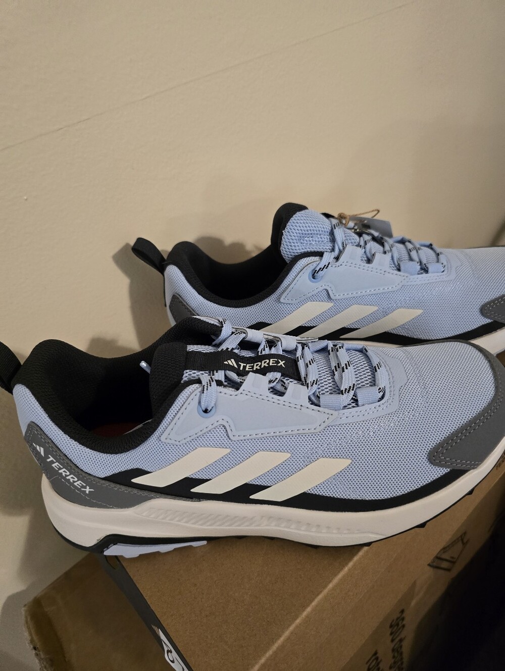 Adidas Women’s Light Blue Trail Running Shoes - Picture 4 of 7